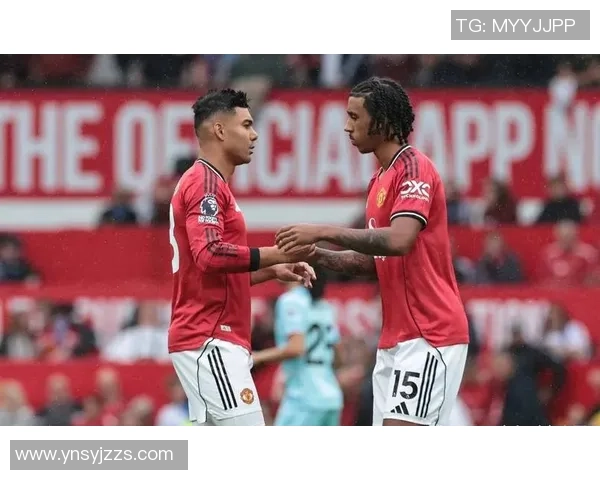 曼联主场迎战大巴黎第二回合争夺战精彩回顾与分析